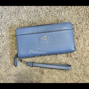 NWT Coach long zip round wallet with wrist strap